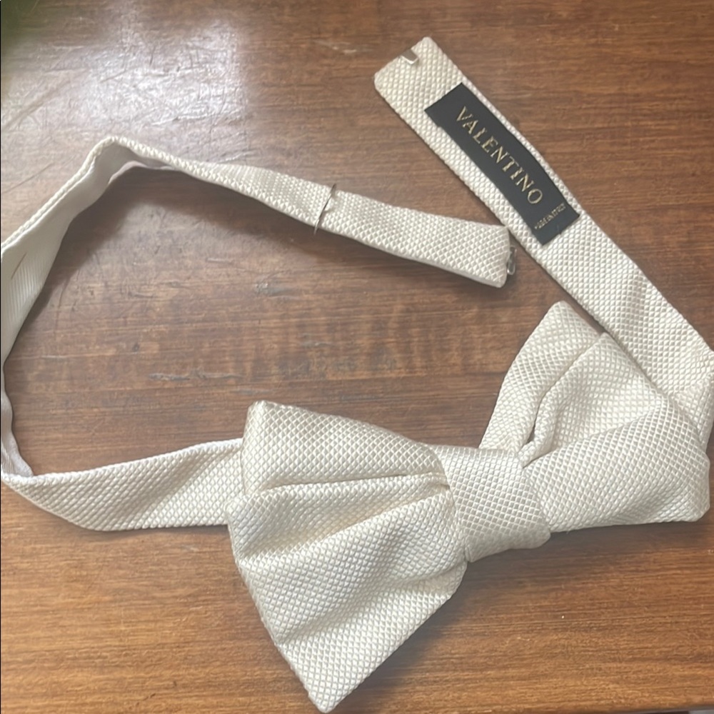 Valentino Ivory Textured Bow Tie